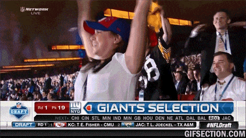 Giants-Fan-Girl-Shake-NFL-Draft-2013.gif